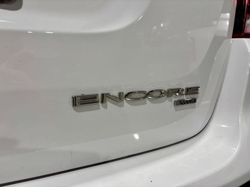 Used 2022 Buick Encore Preferred image 27