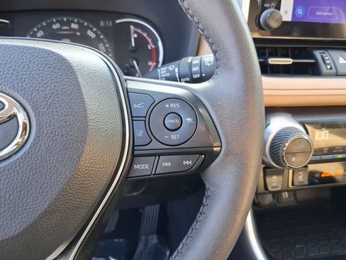 Used 2023 Toyota RAV4 XLE Premium FWD image 19