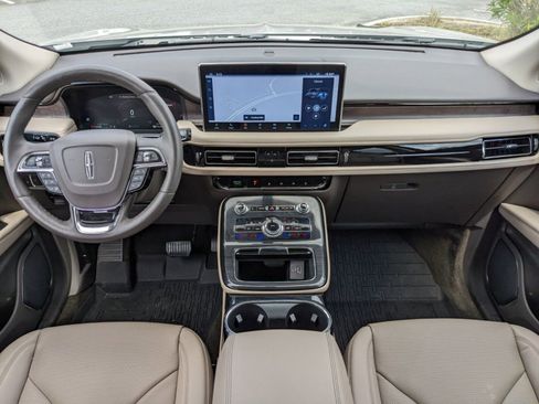 Certified 2023 Lincoln Nautilus Reserve w/ Equipment Group 201A image 17