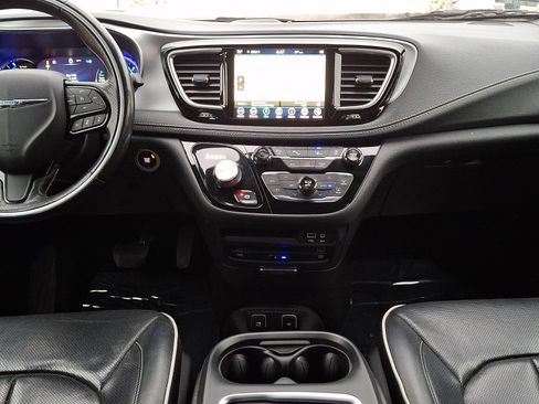 Used 2019 Chrysler Pacifica Limited w/ Advanced Safetytec Group image 15