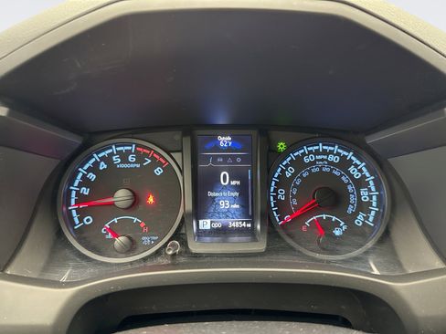Used 2022 Toyota Tacoma SR image 13