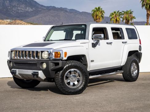 Used 2008 HUMMER H3 Luxury AWD/4WD image 1