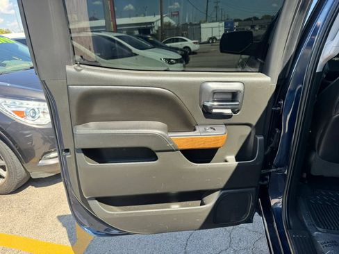 Used 2015 Chevrolet Silverado 1500 LTZ w/ LTZ Plus Package RWD image 9