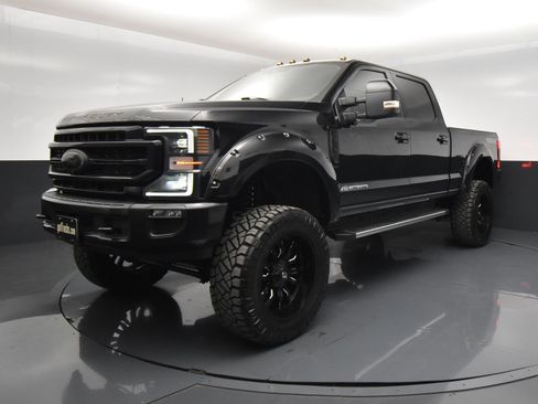 Used 2021 Ford F250 Lariat AWD/4WD image 2