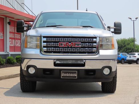 Used 2012 GMC Sierra 2500 SLT w/ SLT Convenience Package AWD/4WD image 6