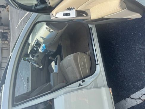 Used 2014 Nissan Murano SV image 10