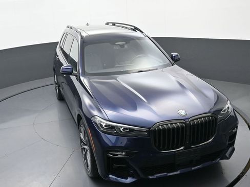 Used 2022 BMW X7 xDrive40i w/ M Sport Package AWD/4WD image 33