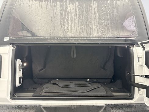 Used 2025 Jeep Wrangler Sport AWD/4WD image 18