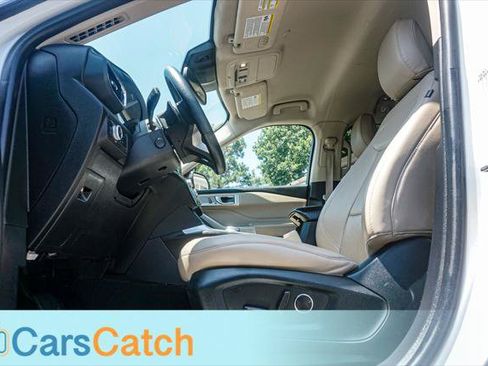 Used 2022 Ford Explorer Limited w/ Equipment Group 301A RWD image 18