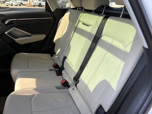 Used 2023 Audi Q3 2.0T Premium w/ Convenience Package AWD/4WD image 24