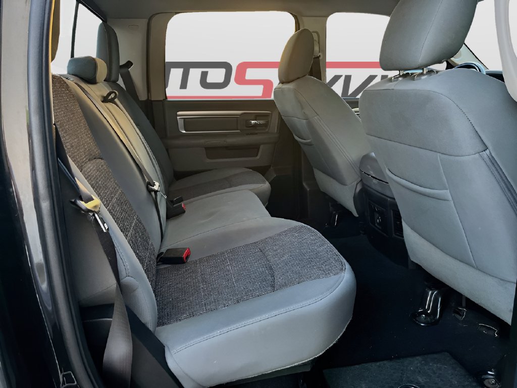 Used 2018 RAM 1500 Big Horn AWD/4WD image 25