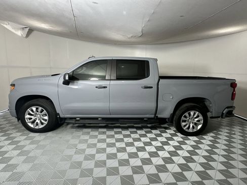 Used 2024 Chevrolet Silverado 1500 Custom RWD image 5
