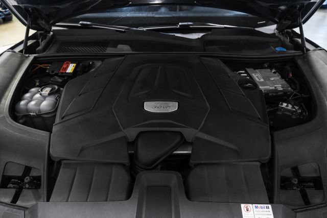 Used 2019 Porsche Cayenne AWD/4WD image 49