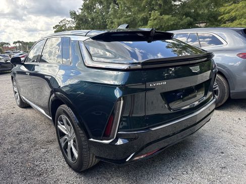 Used 2024 Cadillac Lyriq Tech RWD image 2