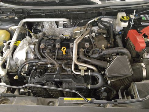 Used 2021 Nissan Rogue S FWD image 30