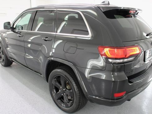 Used 2015 Jeep Grand Cherokee Altitude image 6