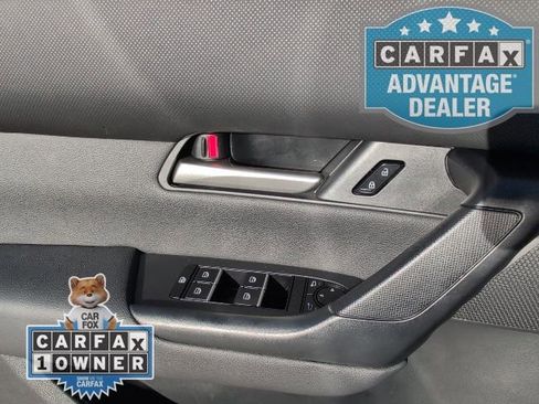 Used 2025 MAZDA CX-50 AWD 2.5 S w/ Premium Package image 17