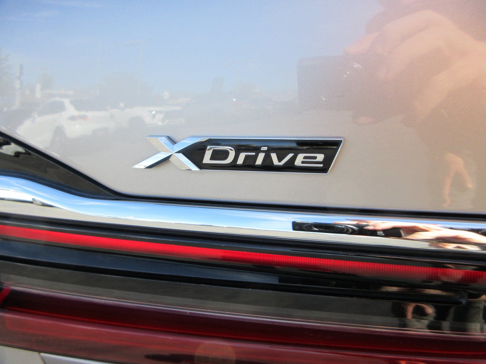Used 2020 BMW 750i xDrive w/ Interior Design Package AWD/4WD image 8