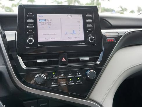 Used 2021 Toyota Camry LE FWD image 4