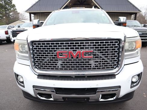 Used 2016 GMC Sierra 2500 Denali w/ Duramax Plus Package image 2