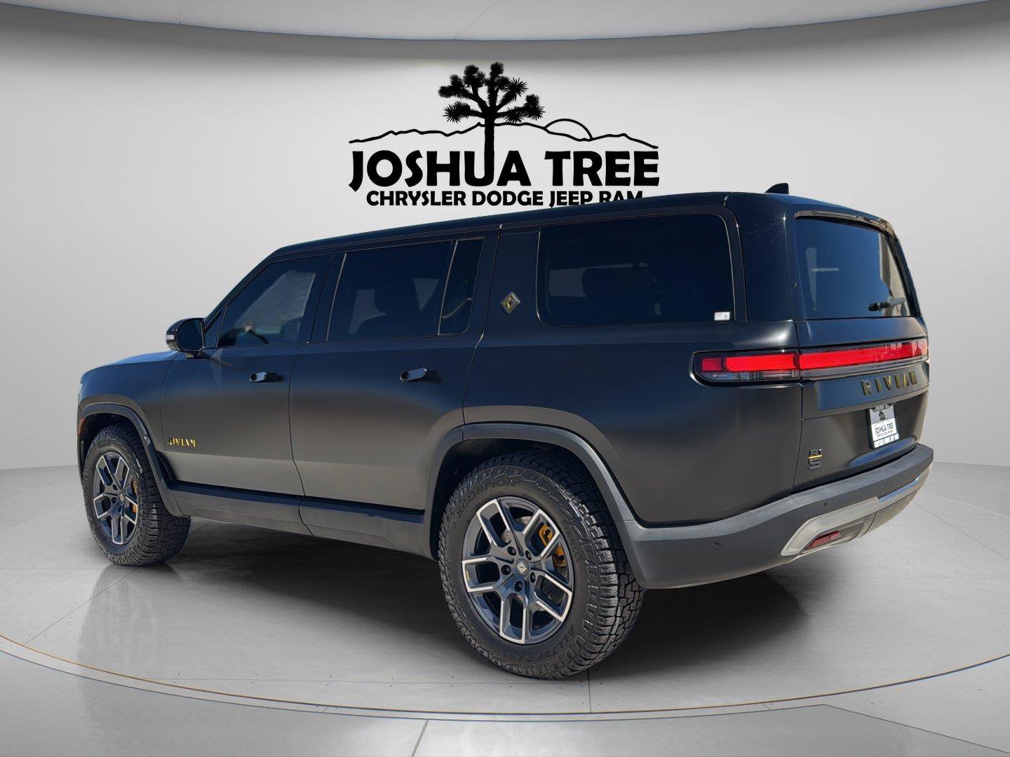 Used 2023 Rivian R1S Adventure Quad AWD/4WD image 5