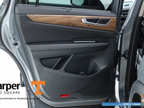 Used 2025 Volkswagen Atlas SE image 57