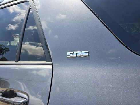 Used 2012 Toyota 4Runner SR5 RWD image 8