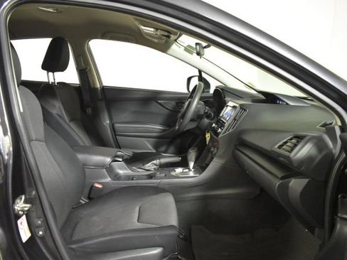 Used 2018 Subaru Crosstrek 2.0i AWD/4WD image 30