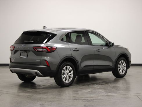 Used 2024 Ford Escape Active w/ Tech Pack #1 AWD/4WD image 8