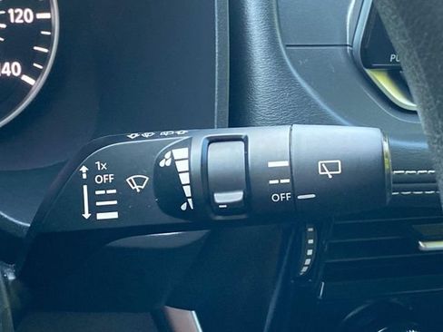 Used 2022 Nissan Rogue SV FWD image 21