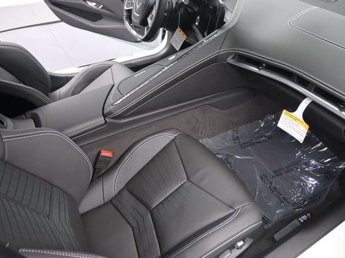 New 2025 Chevrolet Corvette Z06 w/ Z07 Performance Package RWD image 23