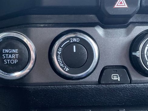 Used 2020 Toyota Tacoma 4x4 Double Cab image 20