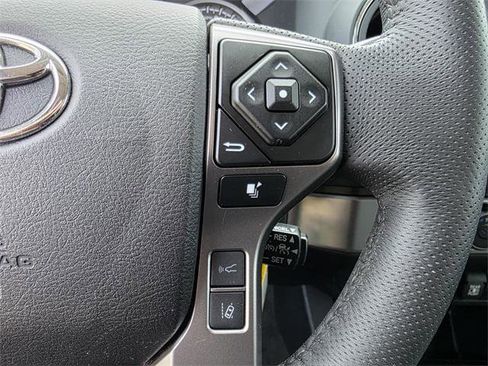 Certified 2022 Toyota Tacoma SR5 image 21