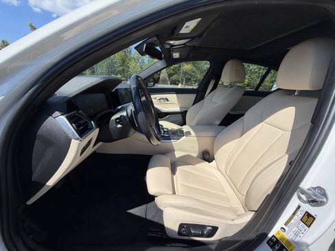 Used 2019 BMW 330i xDrive Sedan w/ Convenience Package AWD/4WD image 10