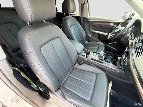 Used 2023 Audi Q5 2.0T Premium Plus w/ Premium Plus Package AWD/4WD image 14