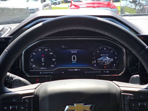 Certified 2023 Chevrolet Silverado 1500 High Country w/ High Country Premium Package AWD/4WD image 15