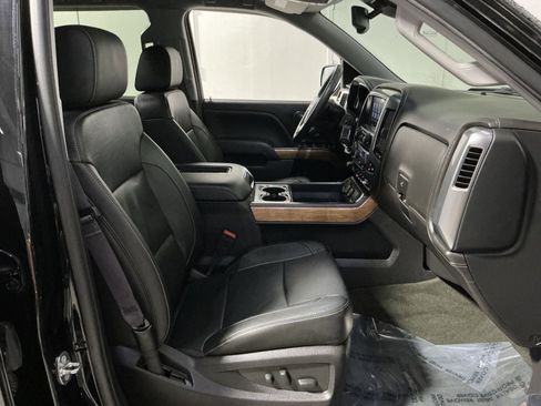 Used 2017 Chevrolet Silverado 1500 LTZ w/ Sport Package image 32