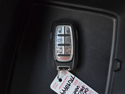 New 2026 Chrysler Pacifica Select w/ S Appearance Package image 20