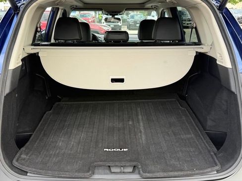 Used 2021 Nissan Rogue SV w/ Premium Package FWD image 28