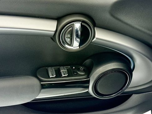 Used 2022 MINI Cooper S w/ Premium Package FWD image 22
