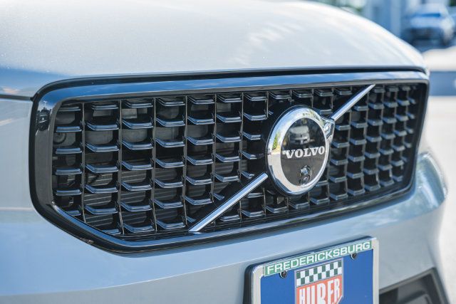New 2026 Volvo XC40 B5 Ultra w/ Protection Package Premier AWD/4WD image 13