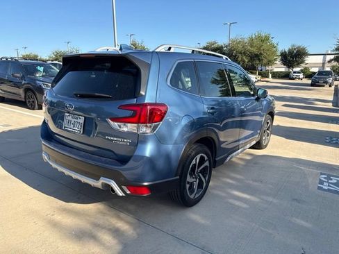 Used 2023 Subaru Forester Touring AWD/4WD image 2