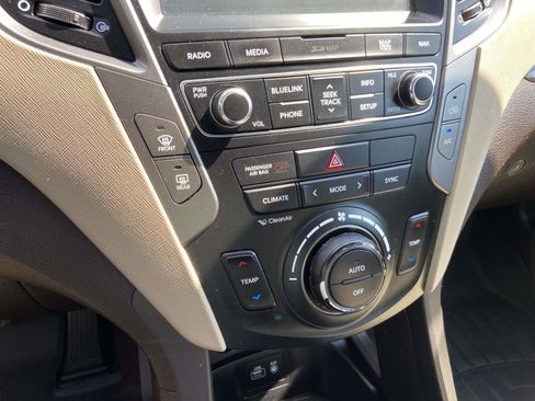 Used 2017 Hyundai Santa Fe Sport w/ 2.4L Tech Package 04 image 21