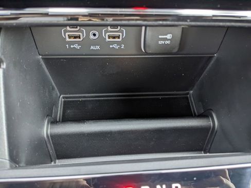 Used 2026 Jeep Grand Cherokee Laredo image 53