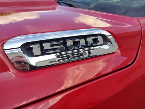 Used 2025 RAM 1500 Laramie image 6