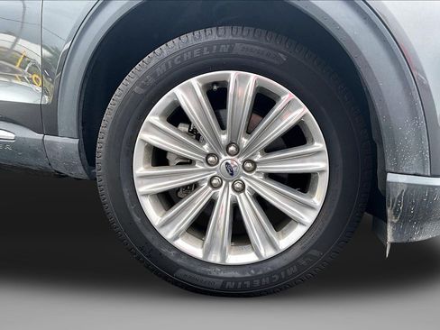Used 2020 Ford Explorer Limited AWD/4WD image 9