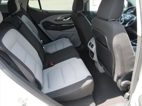 Used 2024 GMC Terrain SLE w/ Driver Convenience Package FWD image 28