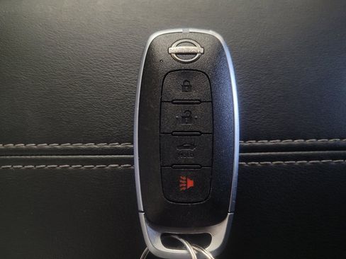 Used 2025 Nissan Sentra SV FWD image 32