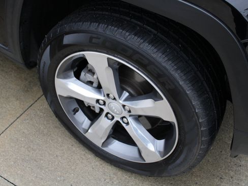 Certified 2021 Jeep Grand Cherokee L Limited image 30