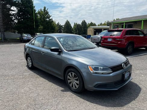 Used 2014 Volkswagen Jetta S FWD image 1